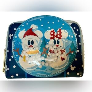 Hostess Pick 💥💥🥳 Disney Loungefly Blue Polka Dot Wallet